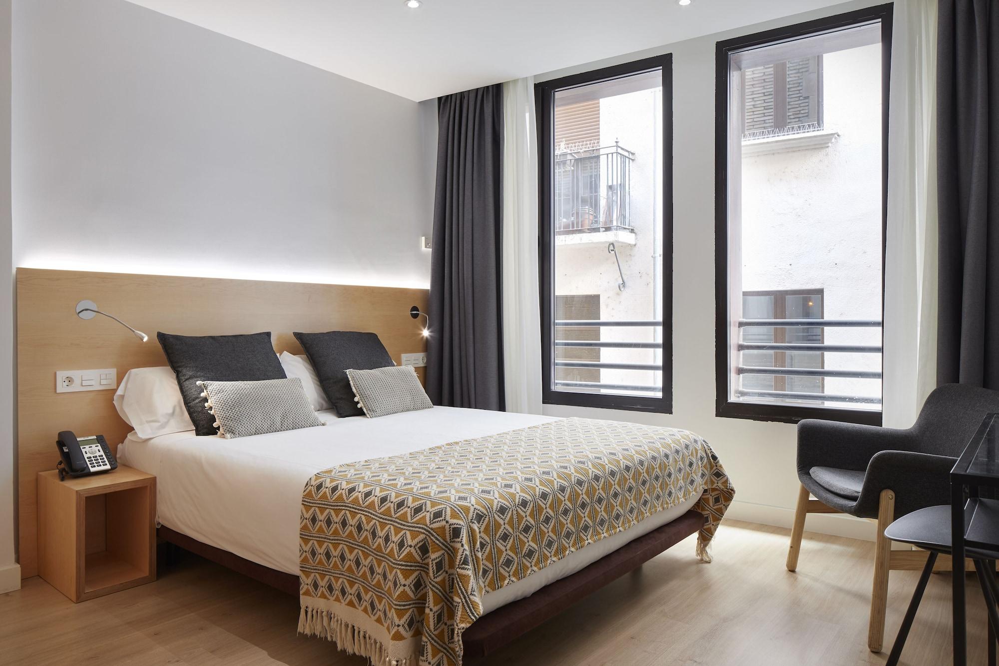 Hostal Arriazu Pamplona Luaran gambar