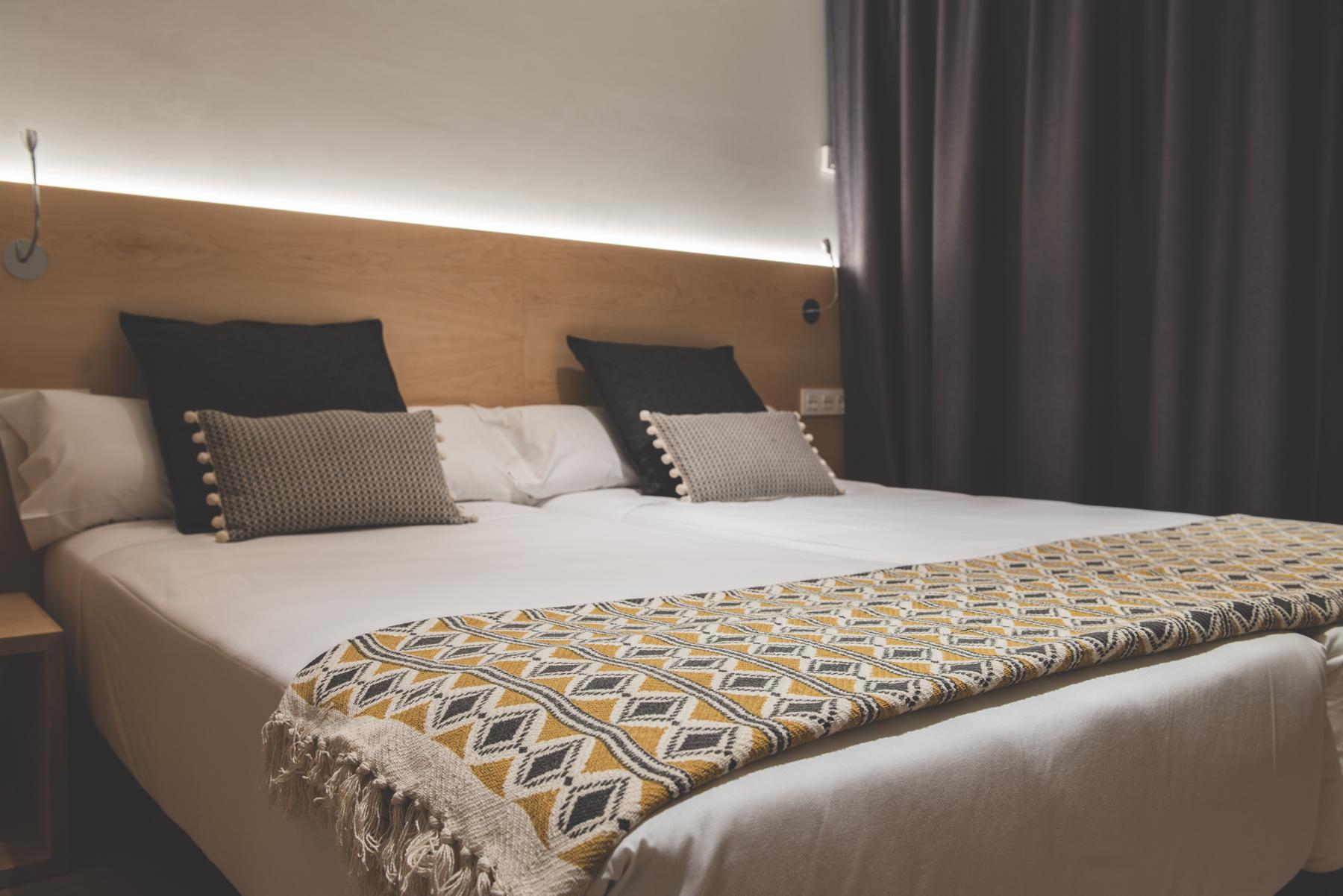 Hostal Arriazu Pamplona Luaran gambar