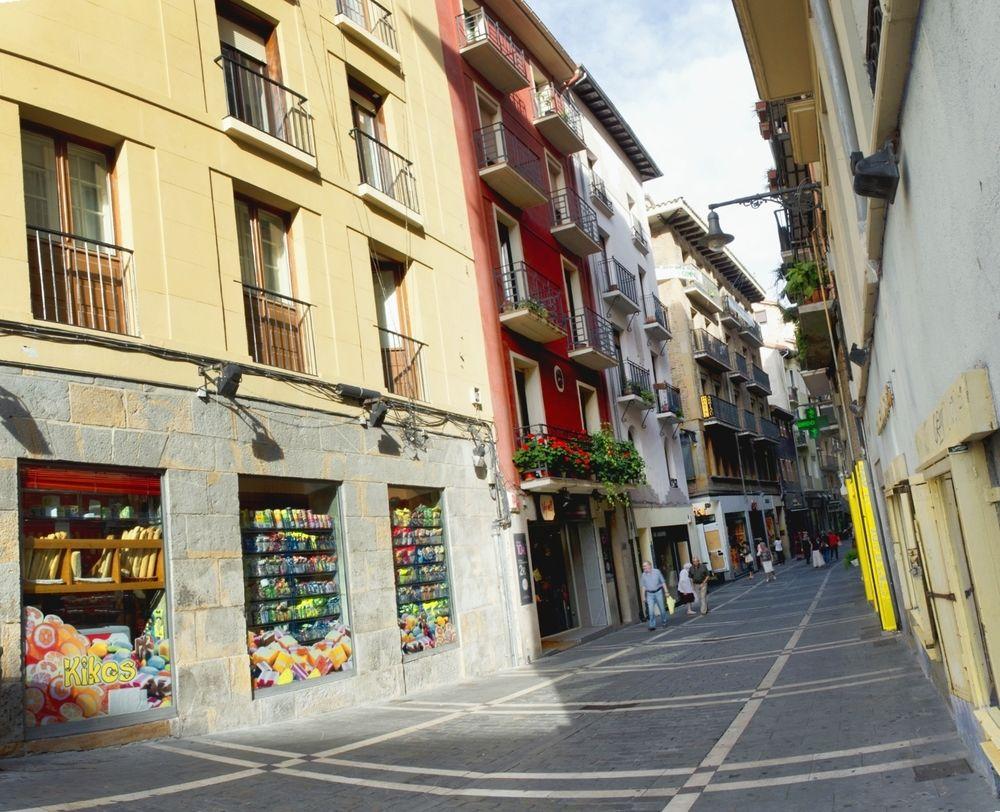 Hostal Arriazu Pamplona Luaran gambar